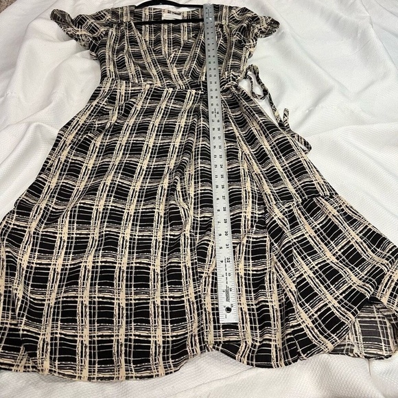 Urban Outfitters Dress Daphne Black Tan Check Midi Wrap High Low Womens - Picture 7 of 9